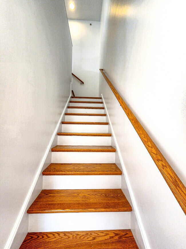 Building Photo - 1643 Church St