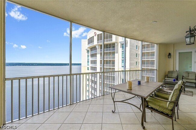 Building Photo - 2743 First St