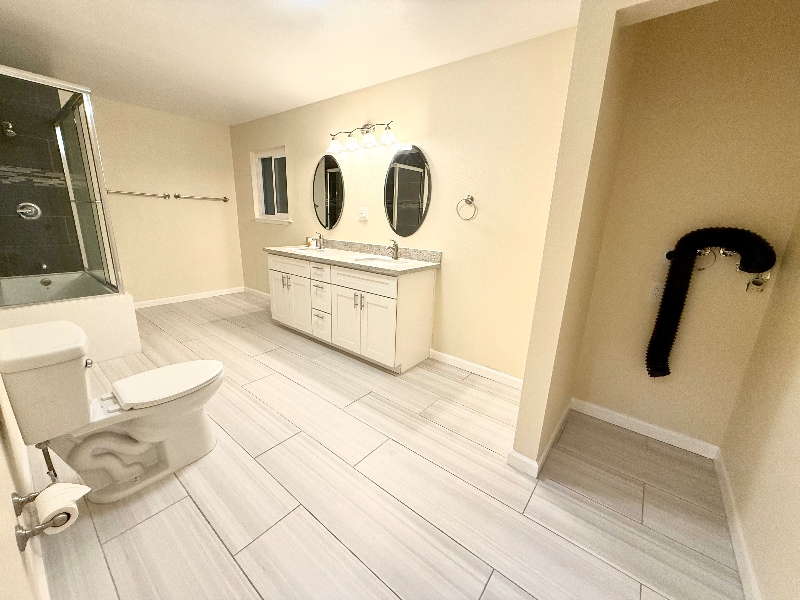 Building Photo - 408 Page St