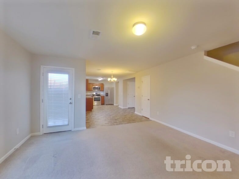 Building Photo - 117 Vermillian Dr