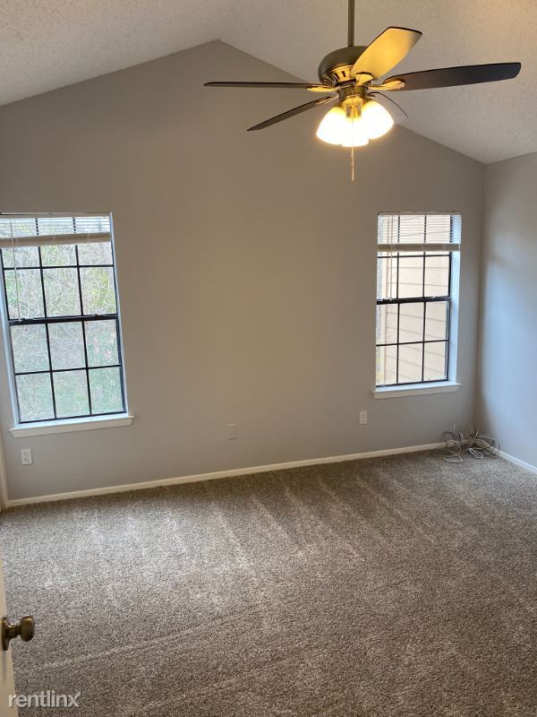 Building Photo - 11404 Walnut Ridge Dr