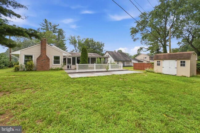 Building Photo - 2 Barnwell Dr