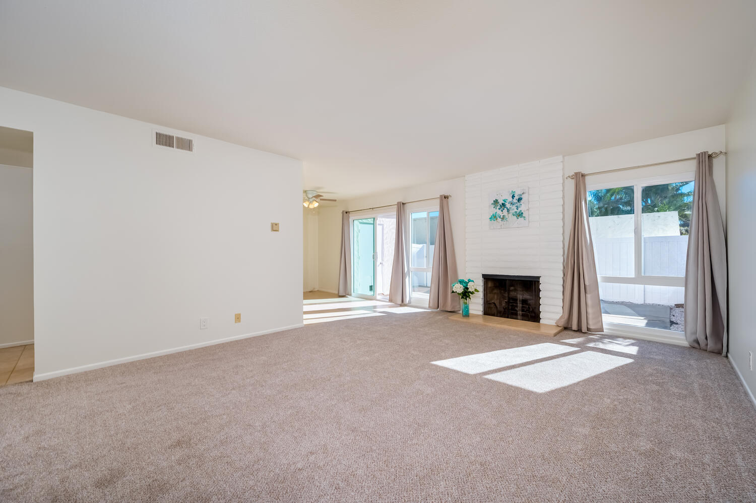 Building Photo - 30747 Calle Chueca