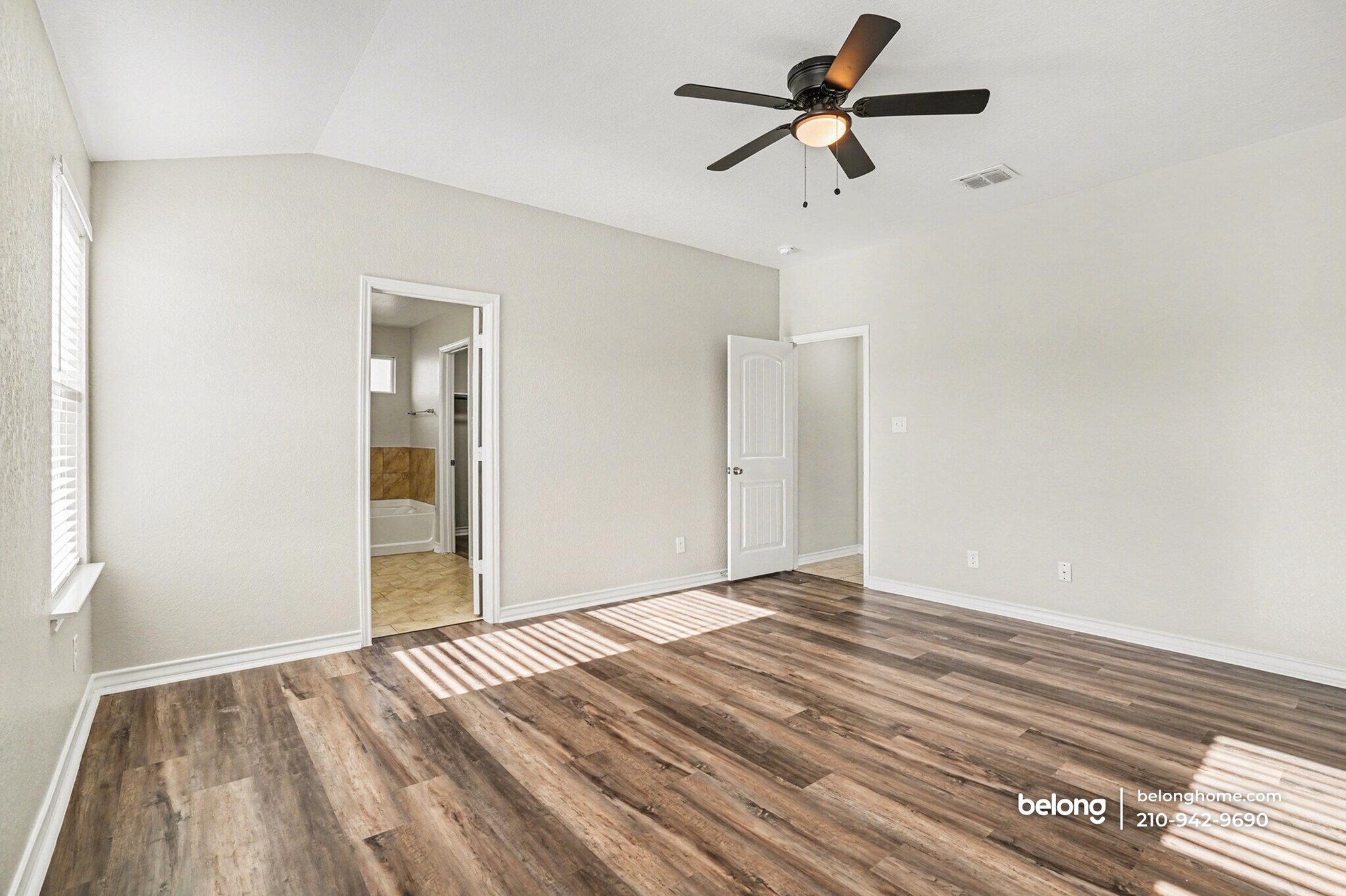 Building Photo - 1502 Mourning Dove