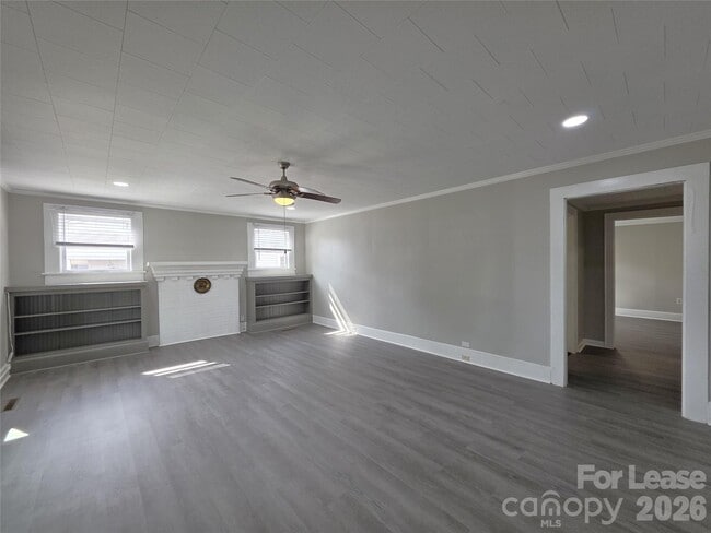 Building Photo - 1212 N Church St