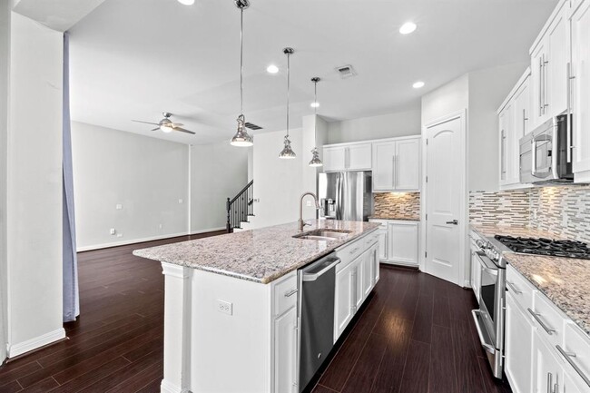 Building Photo - 4536 Berkman Dr
