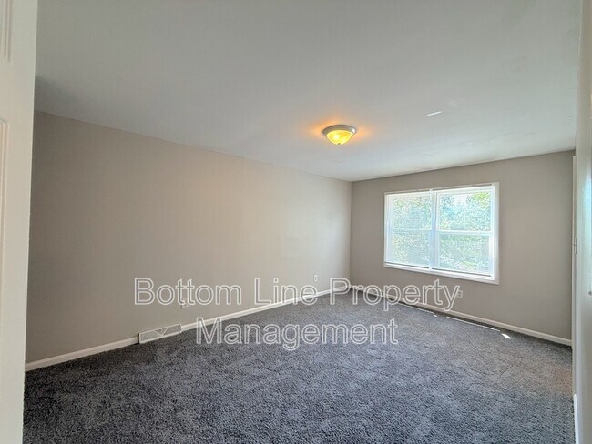 Building Photo - 7727 Ritter Dr