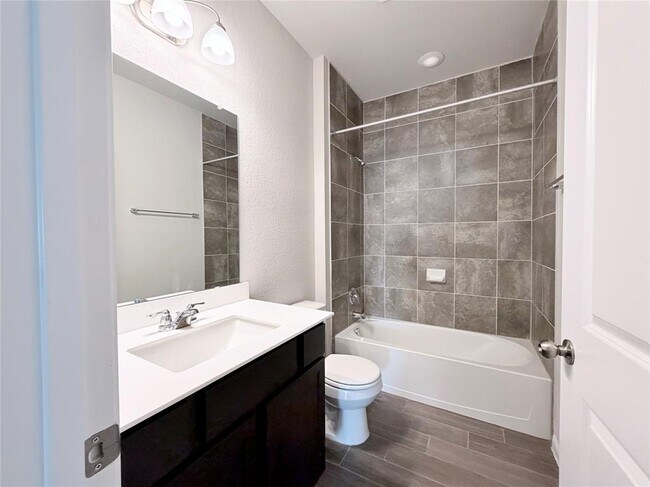 Building Photo - 18104 Emu Ln