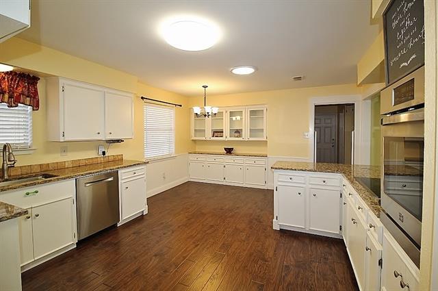 Building Photo - 1610 Alexander Dr