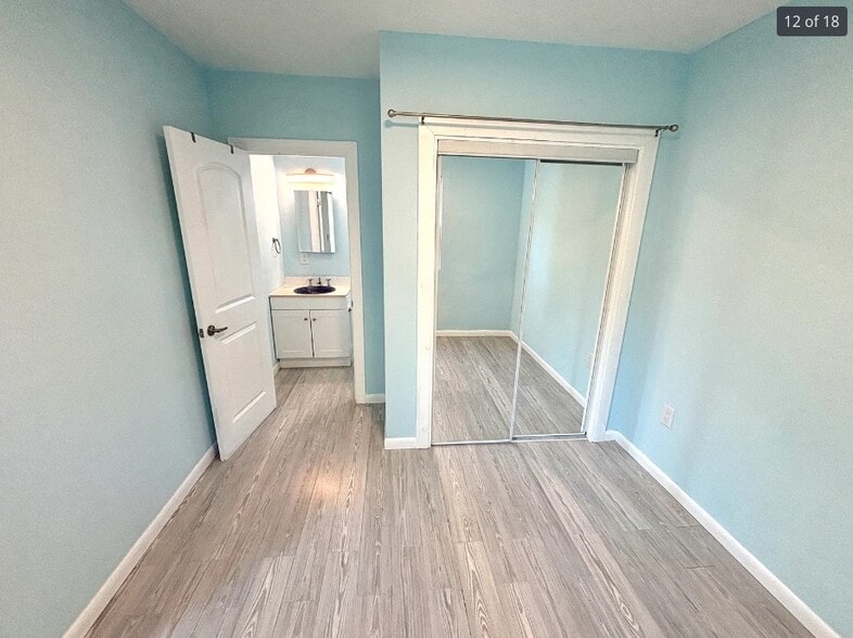 Building Photo - 542 Yale Dr