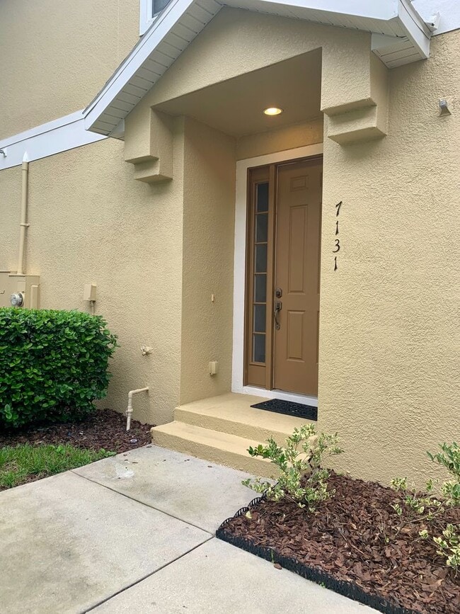 Building Photo - Spacious 2 bedroom/2 bath Condo with 1 car...
