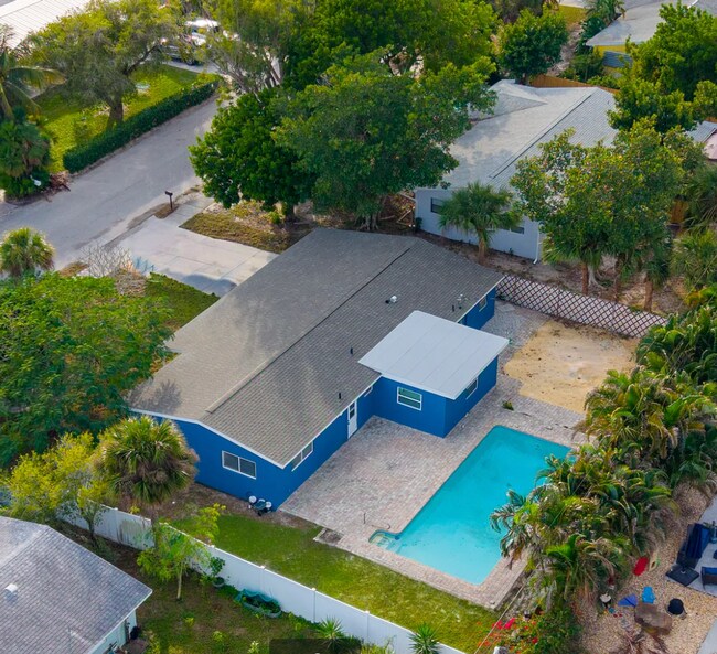 Building Photo - 420 Cinnamon Dr