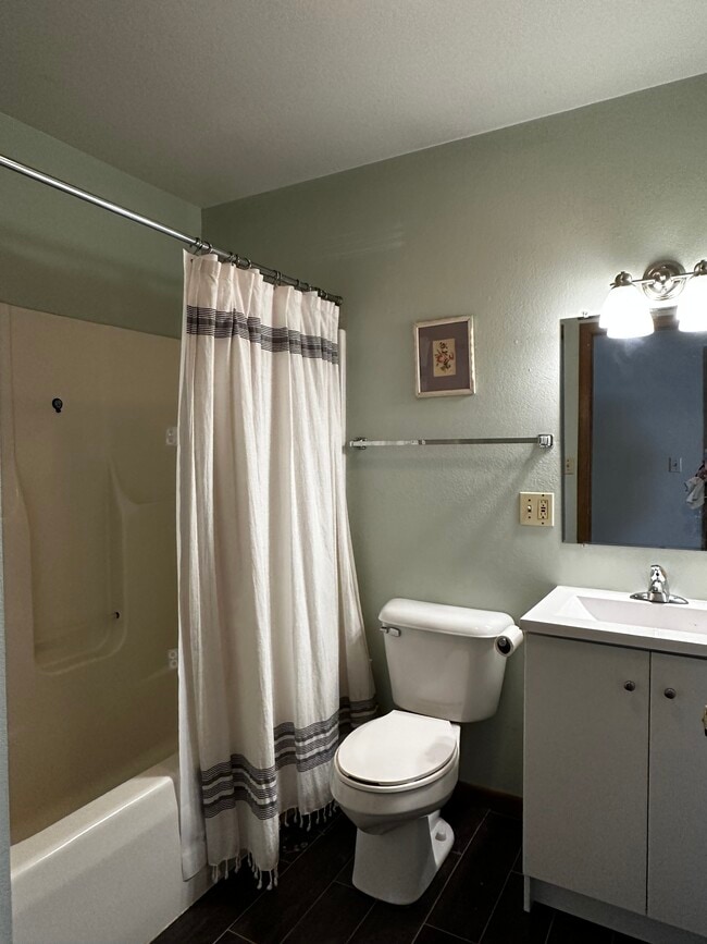 Building Photo - Whittier Apartments