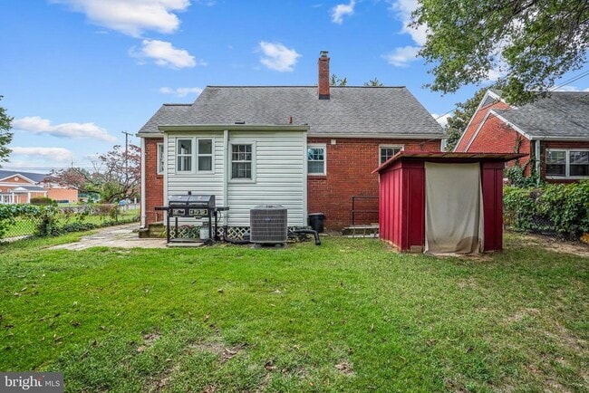 Building Photo - 1605 W Braddock Rd