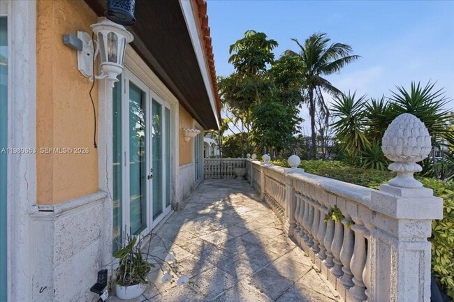 Building Photo - 1249 Biscaya Dr