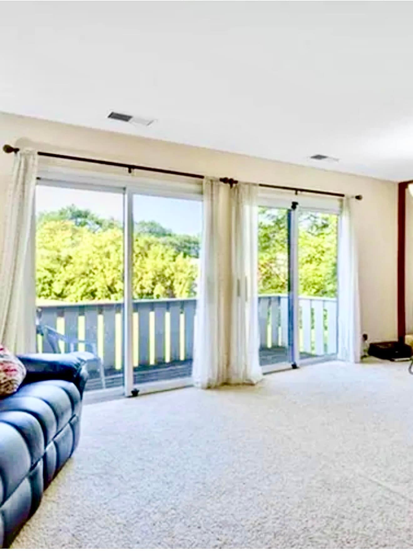 Open living space - 1022 Boxwood Ct