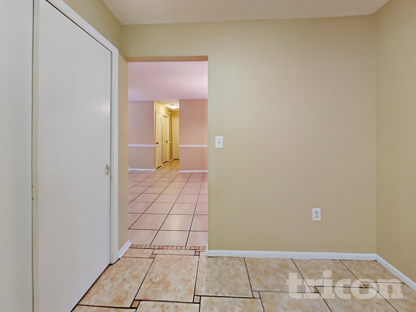 Building Photo - 6320 Moog Rd