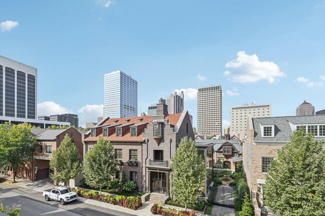 Building Photo - 100 Normandy Ave