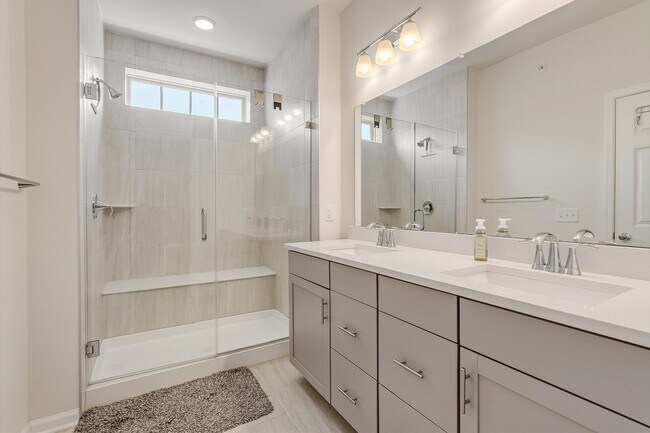 Building Photo - 27 Gala Ct