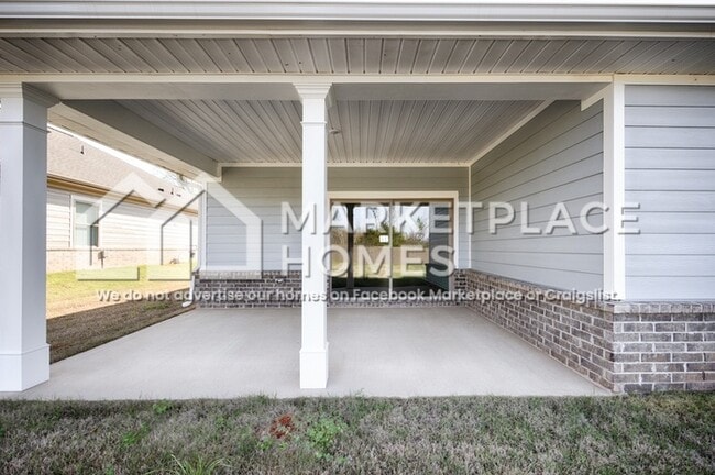 Building Photo - 14773 Mountain Strm Dr