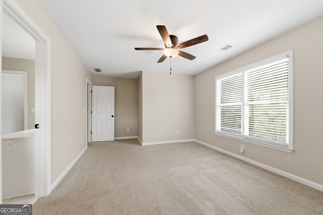 Building Photo - 2570 Wood Creek Ct NE
