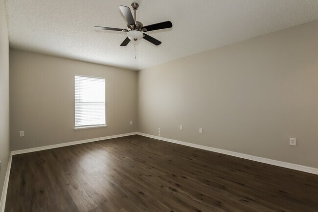 Building Photo - 4715 Little Denise Ct