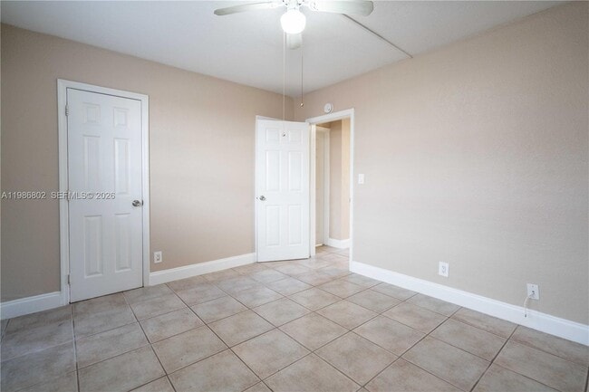 Building Photo - 715 NE 6th St