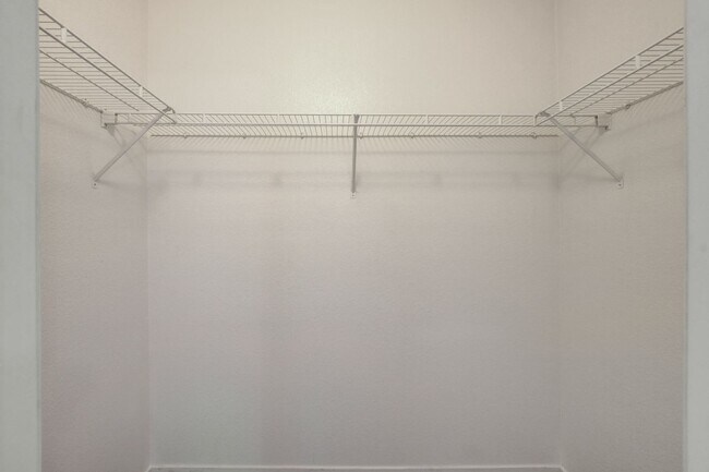 Building Photo - Adorable Southwest condo