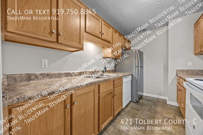 Building Photo - 421 Tolbert Ct