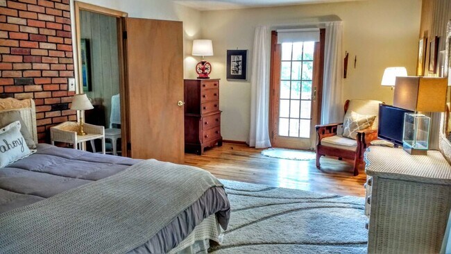 Building Photo - 32 Surf Dr