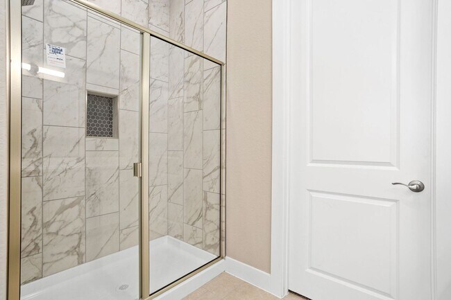 Building Photo - Brand New 3/2.5 Townhome