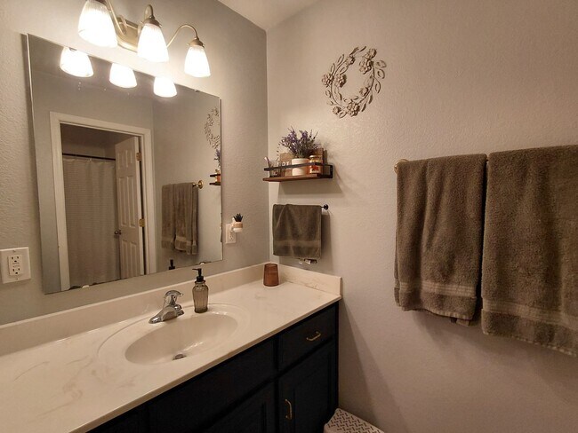 Building Photo - 21079 Hideaway Ln