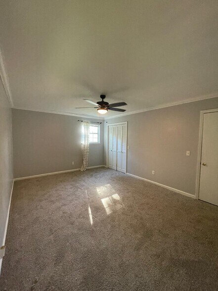Master Bedroom - 1936 Ashmore Ave