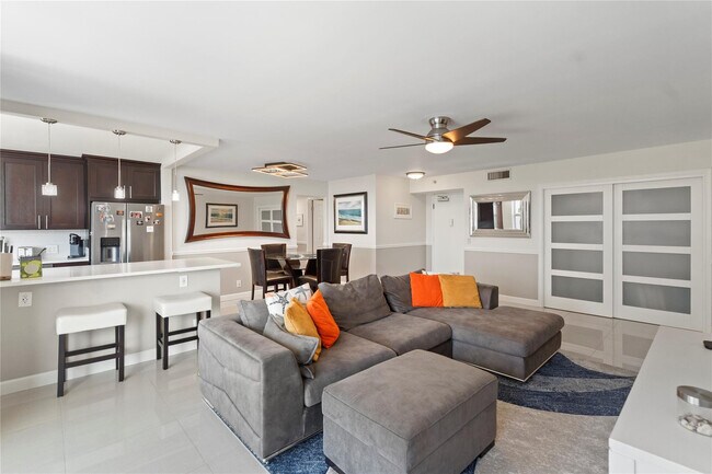 Building Photo - 5200 N Ocean Blvd