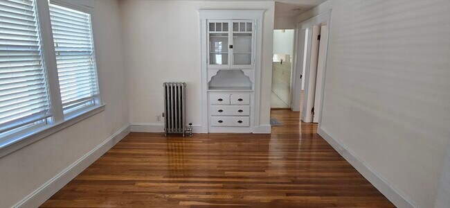 Building Photo - 124 Bowdoin St