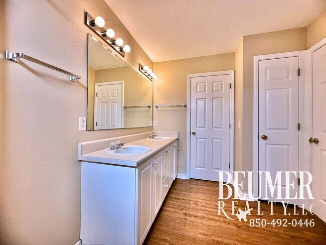 Building Photo - NEW LUXURY VINYL PLANK FLOORING AND PAINT ...