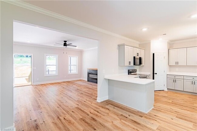 Building Photo - 6 Teaberry Ct