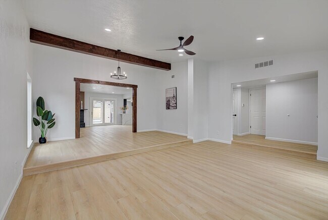 Building Photo - 15507 Sierra Valle Dr