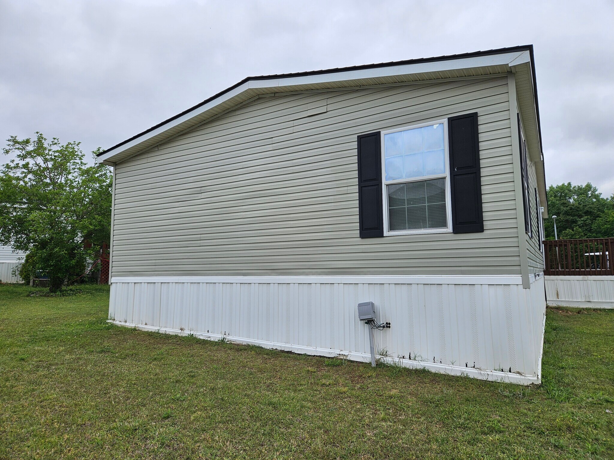 Building Photo - 94 Lynnwood Cir