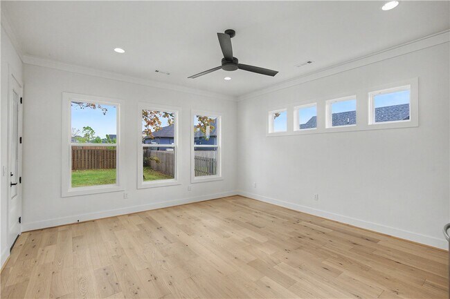 Building Photo - 820 Greenhorn St