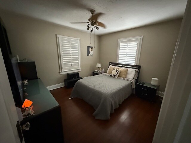 Building Photo - 1642 Van Buren St