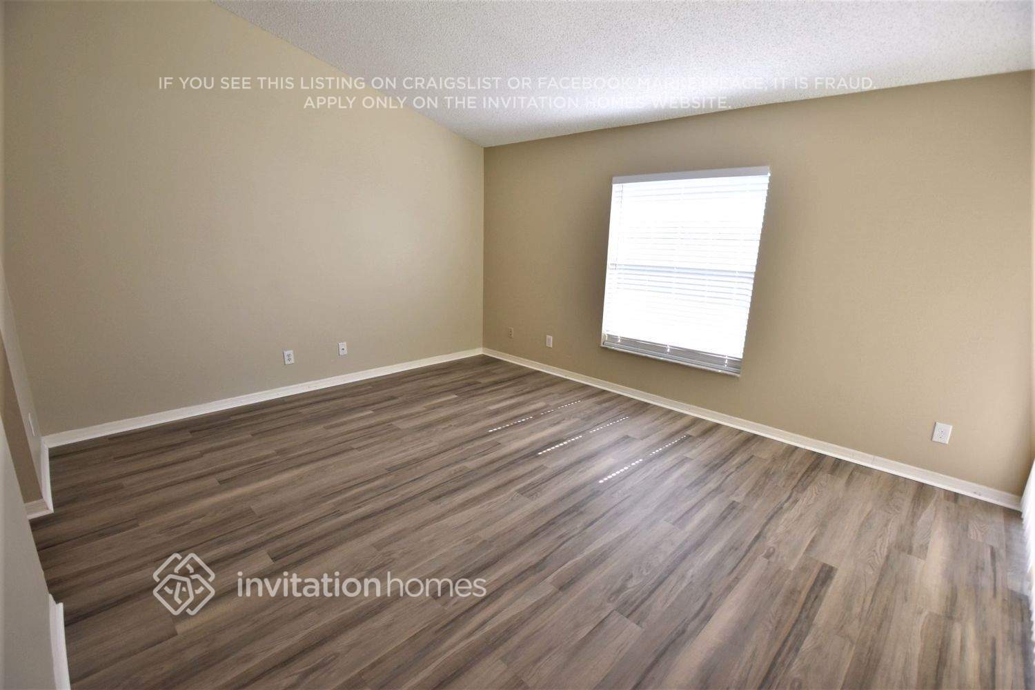 Building Photo - 4001 Saddlewood Dr