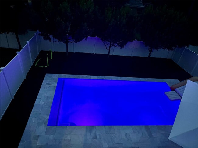 Building Photo - 4915 Whispering Way