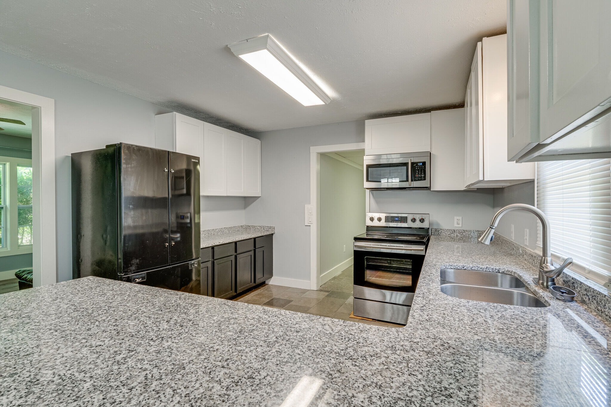 Building Photo - 279 Stones River Rd