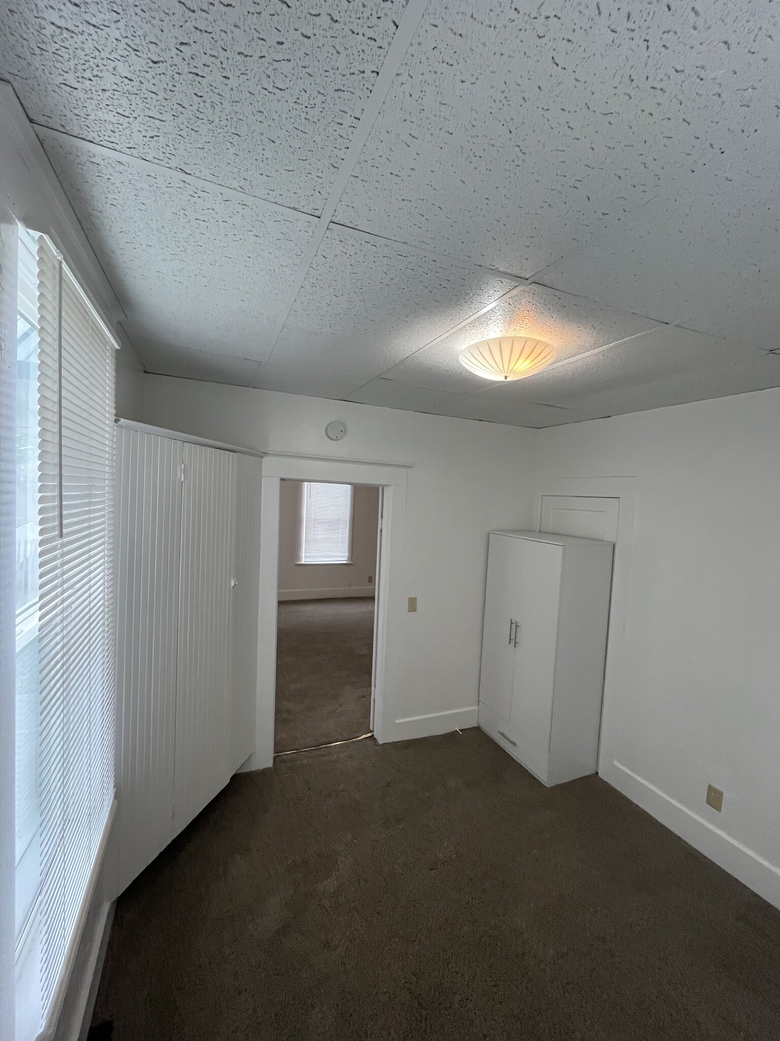 Building Photo - 1234 Almo Ave