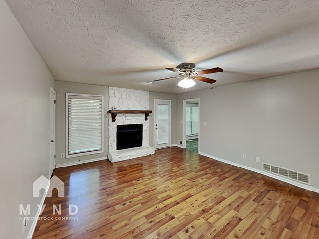 Building Photo - 1253 Blazing Ridge W SW