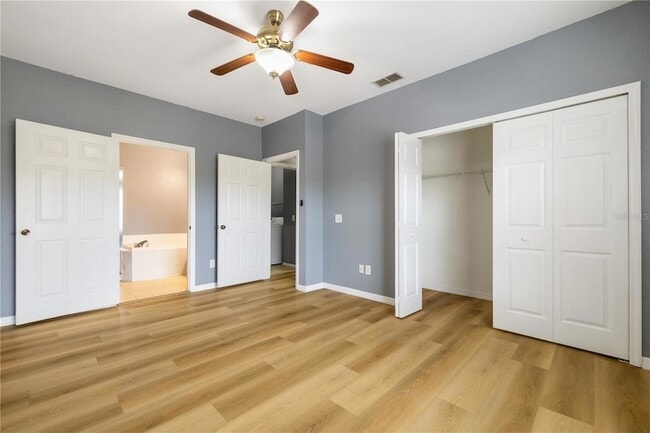 Building Photo - 16573 Enclave Village Dr
