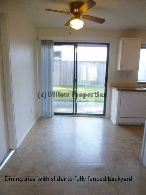 Building Photo - Spacious Two Bedroom Duplex