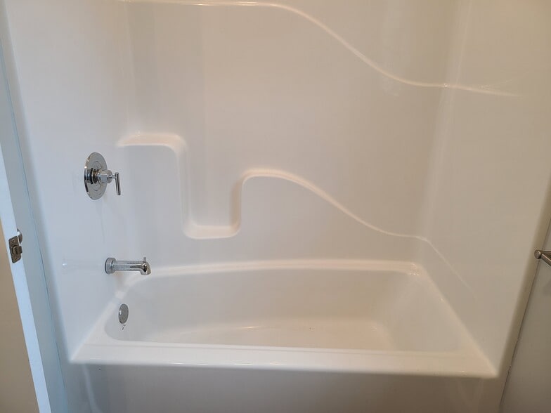 Roomy bathtub and shower upstairs. - 24 Wilsons End Pl