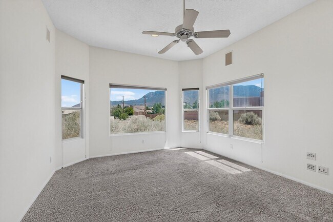 Building Photo - Luxuary Home in N. Alb Acres 2200/sf 3/bd 2/ba 2/cg